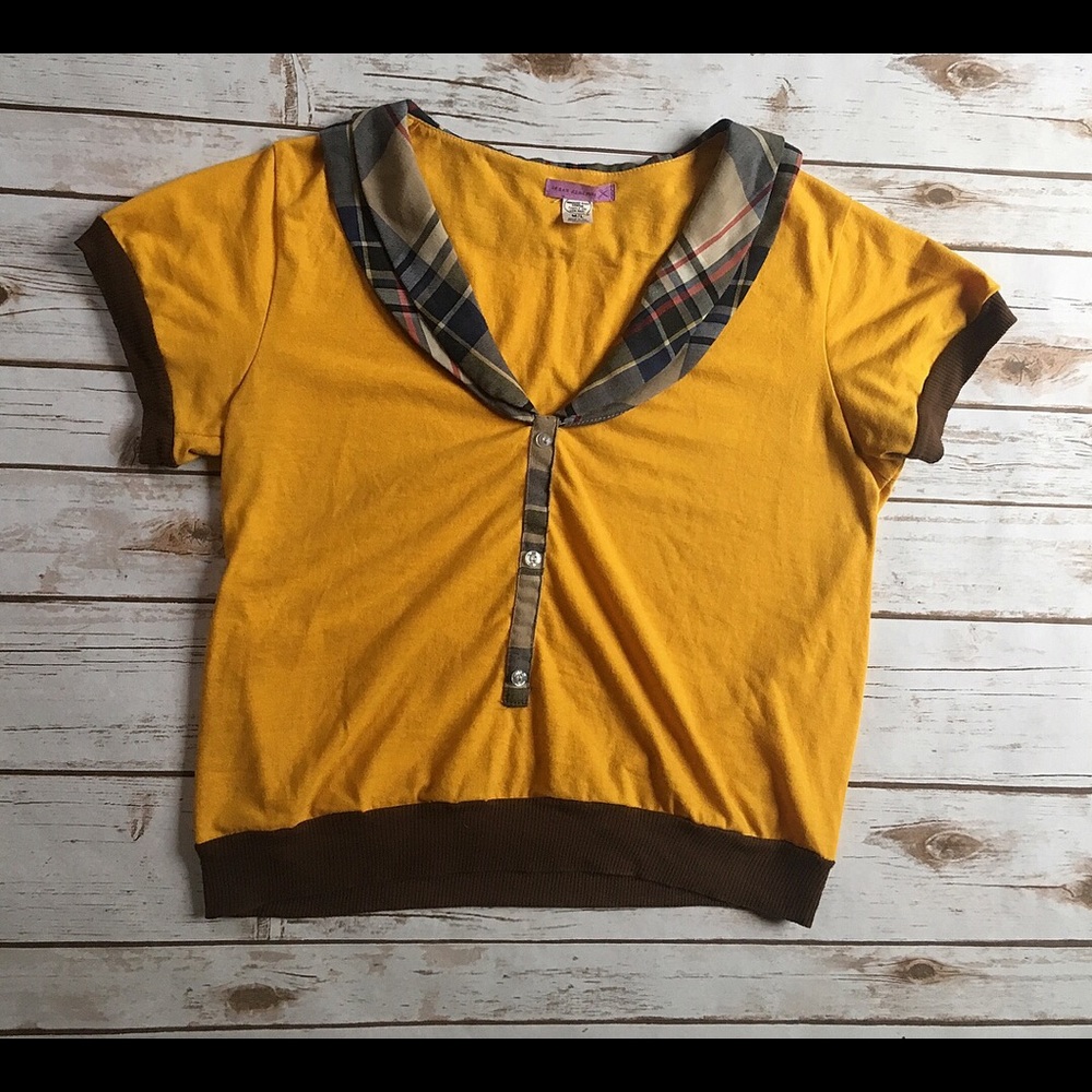Urbanoutfitters - Urban Renewal- Yellow Top M/L
